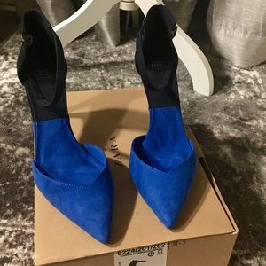 EUC Zara black and blue suede heels with strap